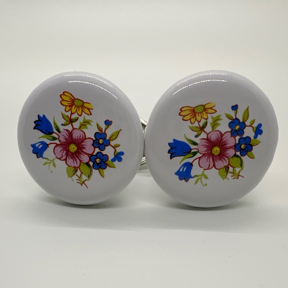 Adorable ceramic drawer pulls